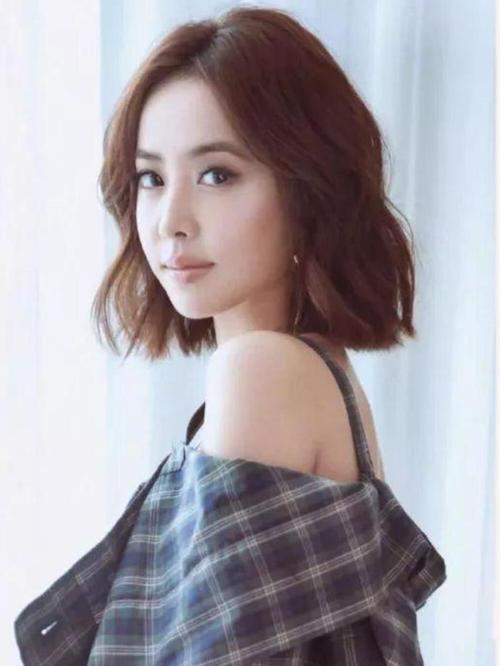 长脸女生适合的发型10款长脸适合的短发