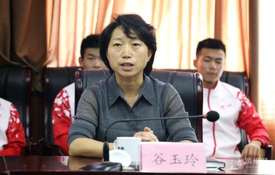 市体育局党组书记,局长谷玉玲向队员们表示祝贺