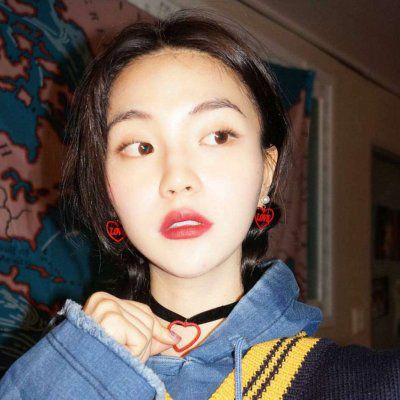 高冷成熟女生抖音头像