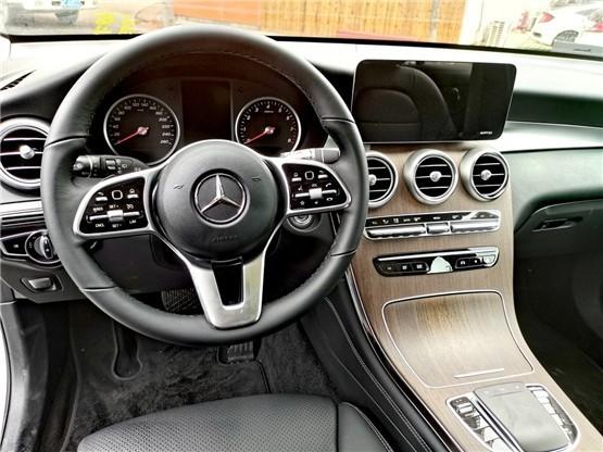 原装进口奔驰glc300天津港现车40万起
