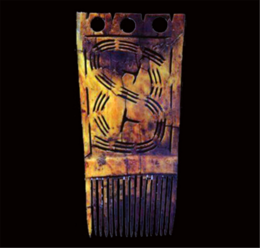  p>新石器时代大汶口文化象牙梳是用象牙制成,背厚齿薄,共有16个细密