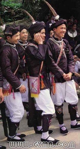三江侗族男装