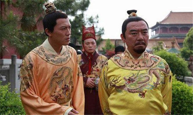 深得人心,在许多人眼中,是大明王朝第二任皇帝的不二人选,对于朱元璋