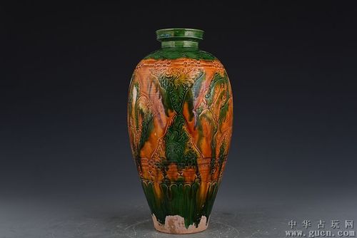 【周氏珍藏】古董古玩古瓷宋三彩雕刻狮子纹阔口梅瓶