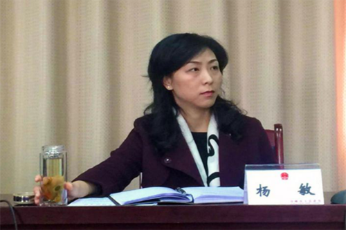 与西南财大工商管理学院校友中心主任桂菠受邛崃市副市长杨敏的邀请