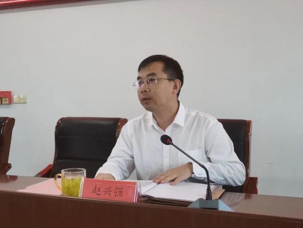 网信献县 陈庄镇党委书记赵兴强同志对全镇教育工作者取得的成绩表示