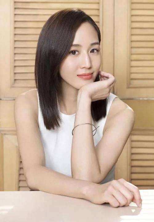 张钧甯惊艳写真照