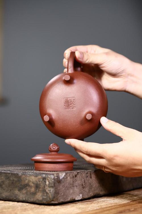 李昌鸿制祥云神龙