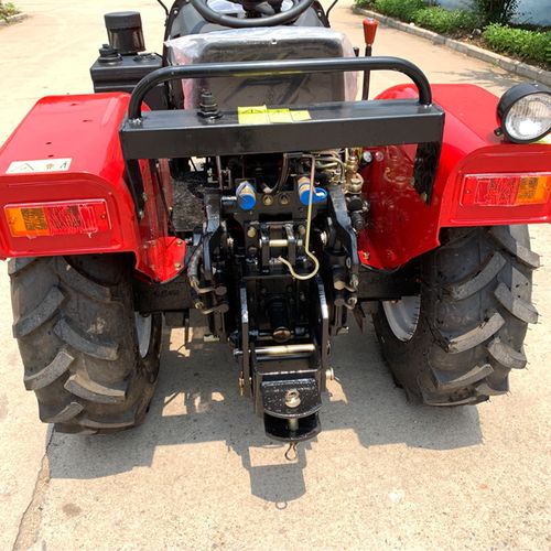 1804六缸四驱拖拉机 萨丁704拖拉机 东方红504四轮拖拉机