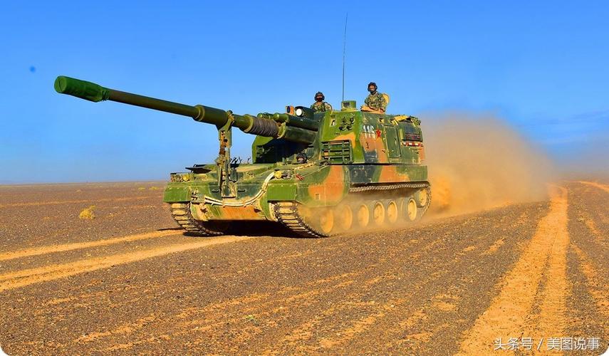 中国155mm自行榴弹炮高原某地实弹训练高清大图