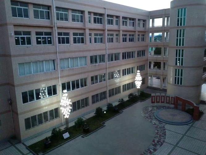 筑梦 花开 ——湖北枣阳一中