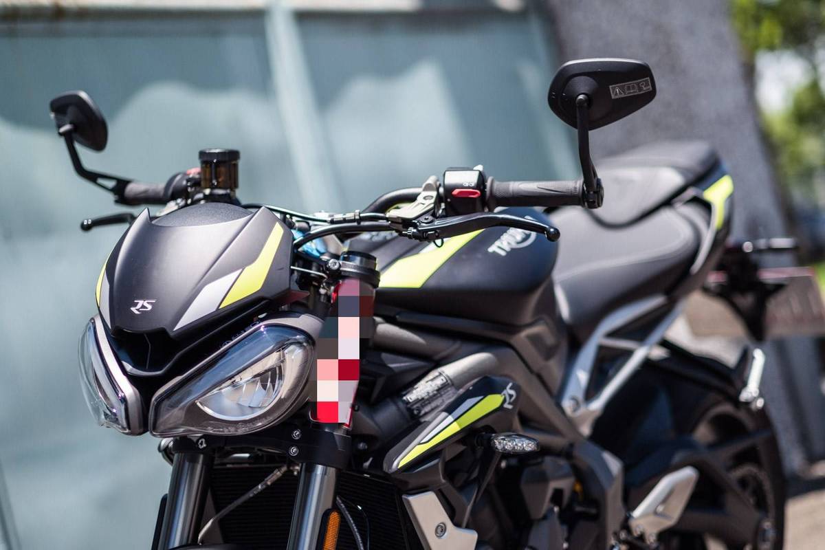 操控细腻动力热血,随时战斗凯旋street triple 765 rs