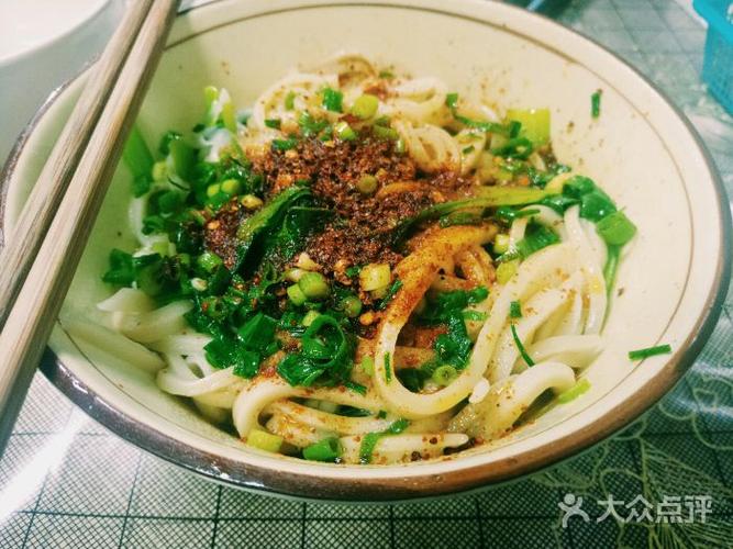 油泼削筋面
