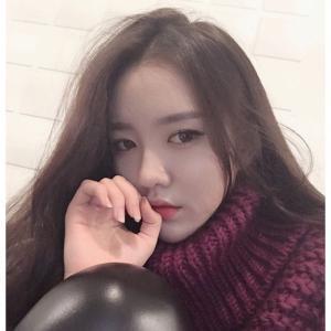 qq韩范女生头像:爱的港湾