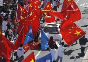 海外华人急需五星红旗 搜狐网友踊跃捐赠超万面