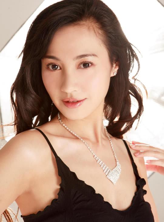五位"姓杨"的女星,我赌你只认识杨颖,网友:只有她热度最高!