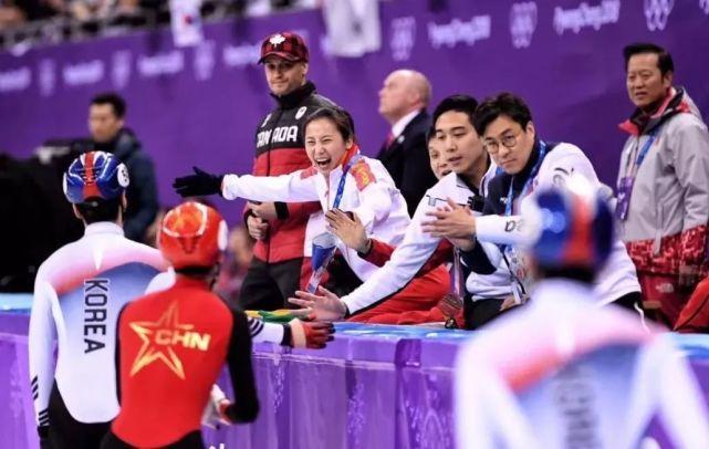 郎平李琰冬奥微信交流!两位伟大女性在最低谷时坚强的