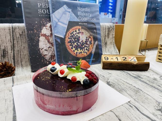 黑加仑蛋糕哦_蛋糕_美食_烘焙&甜品教程