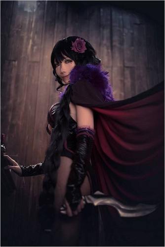 猎肠者艾尔莎·葛兰西尔特cosplay图片