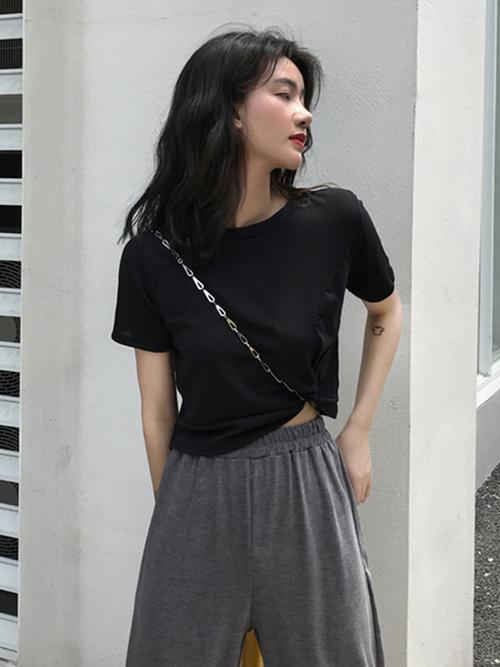 黑色上衣女