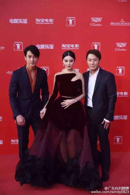 香气厚  影音 广东台刘颖婷: 什么叫暴露年龄,那就是以前喜欢的是黎明