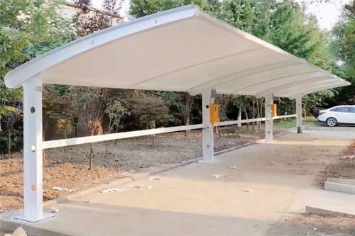 建设电动车停车棚消除小区安全隐患