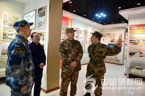 邹明镇 通讯员 詹雪凯)3月11日,省军区副司令员张红军到恩施市调研