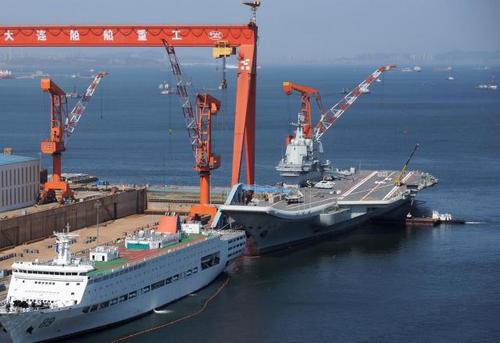 随着002号航母的若干次海试,我们知道中国自行建造的国产航母离正式