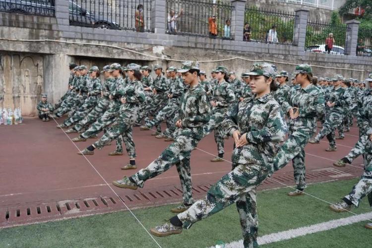 军训成果·新闻与传播学院|青春戎装,我们在一起