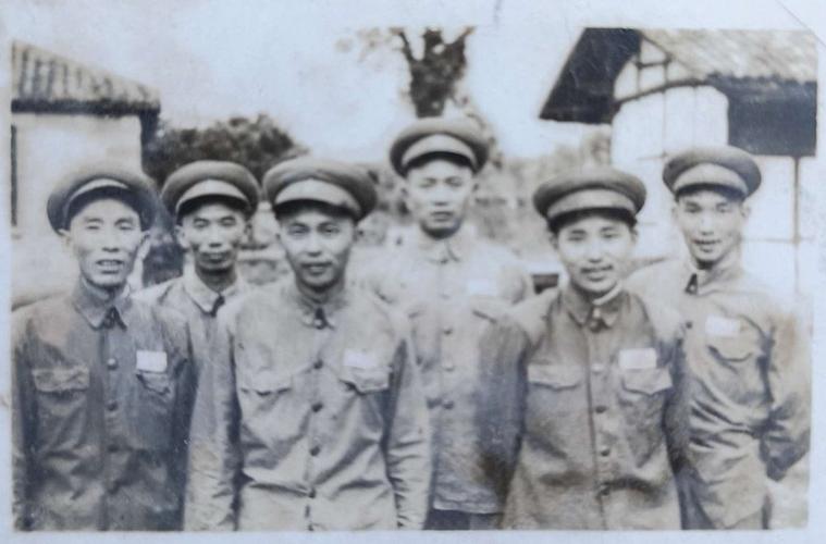 左起:吴立兴,朱友德,王诚汉,张春森,谷纪芳,许德厚.