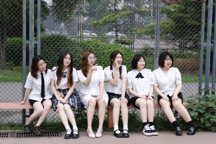 毕业季95|宿舍闺蜜写真 毕业照拍摄姿势_毕业照_闺蜜照_毕业季_写真