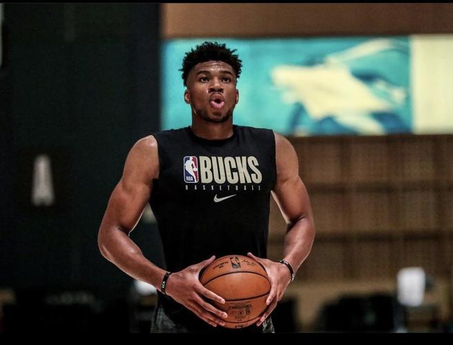 原创"令人沮丧":雄鹿的巨星字母哥对球队在奥兰多中的表现感到失望