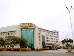 厦门锦田路x411路口附近三星级酒店
