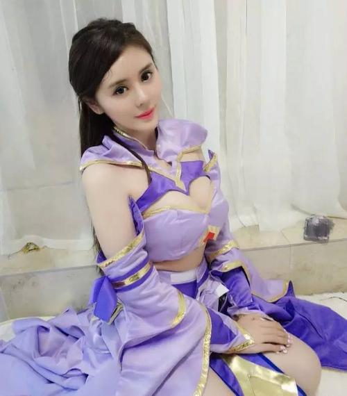 露娜貂蝉cos:3号不知火舞本期再登场