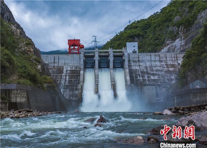 位于江西靖安县的洪屏抽水蓄能电站.图片来源:靖安县委宣传部供图.