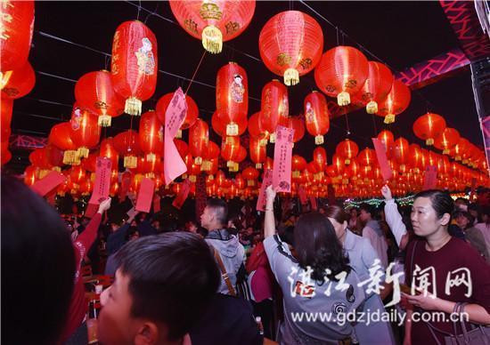 欢歌笑语闹元宵文明花开映湛江