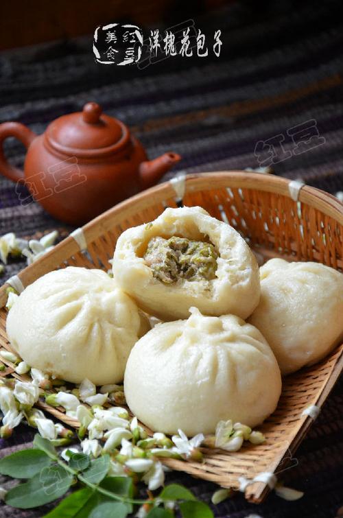 洋槐花包子&蒸洋槐花