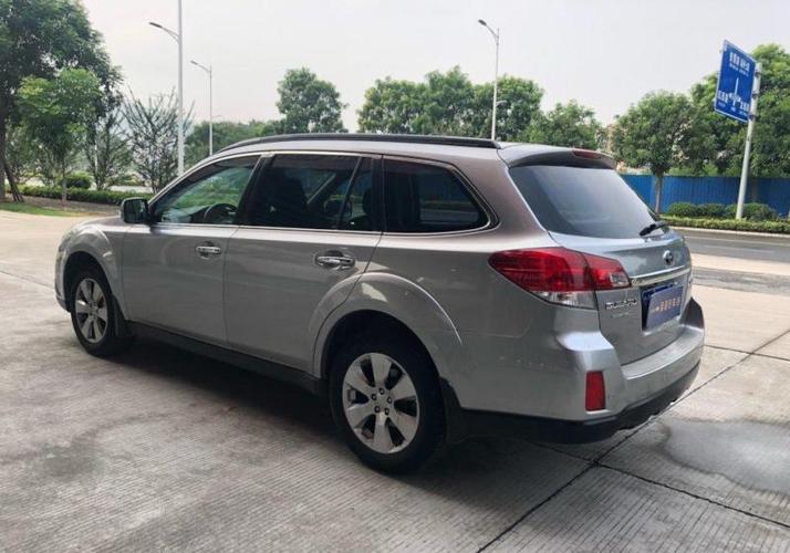 【肇庆】2010年12月 斯巴鲁 傲虎 2011款 2.5i豪华版 自动档