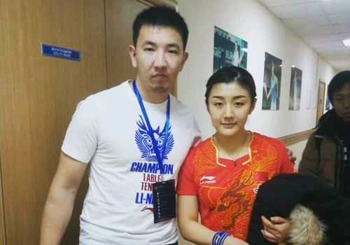 陈梦更换乒乓球底板后,是自我束缚,还是自我增强?