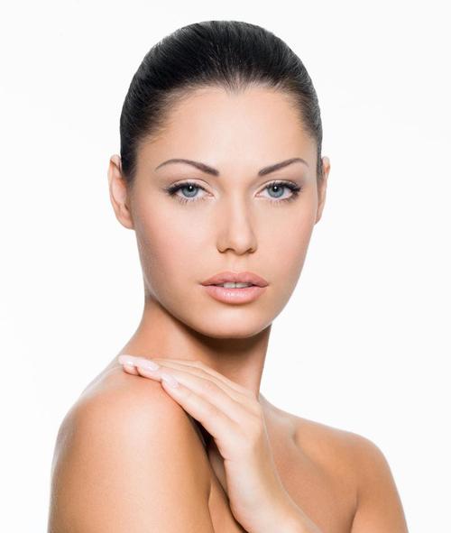 有健康面容的女人