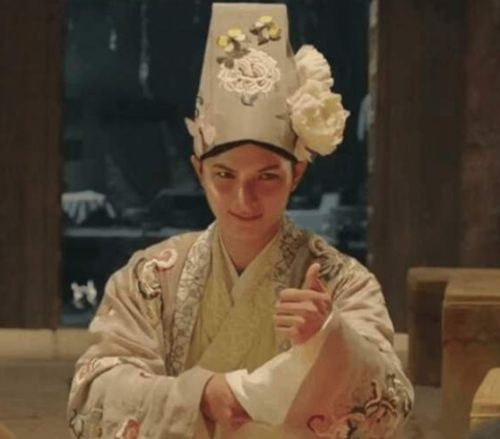 变身前是最帅猪八戒,变身后是最丑,看到卸妆后样子,网友:爱了