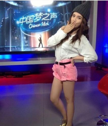 艾菲个人资料:中国梦之声艾菲整容前后图片_艾菲男友