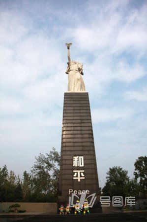 《和平女神》雕塑 by:建华 no.yh3100