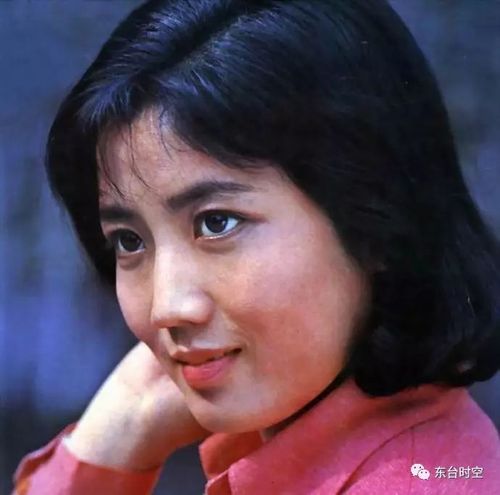 1982年,她调入上海电影制片厂任演员,不久,她在影片《快乐的单身汉