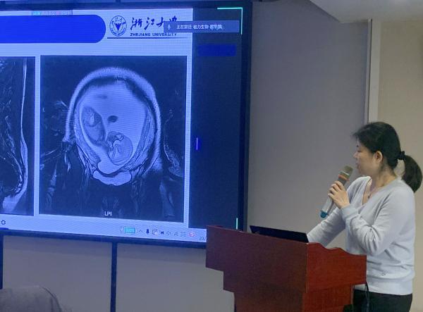 孕周进入第26周后,情况变得愈发危险——随着胎儿发育,子宫裂开的范围