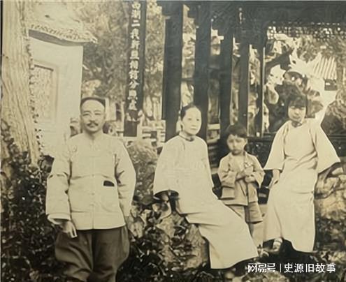 此上将照顾战友遗孀后娶她为妻生十个孩子为何被人称杀友夺妻