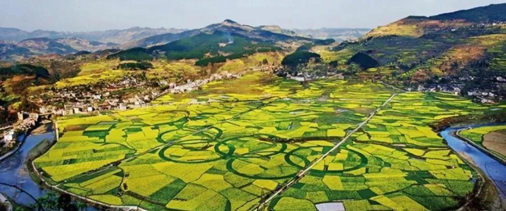 贵阳市开阳县十里画廊油菜花. 崔亚东 摄