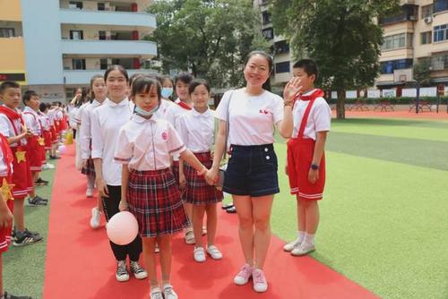 师恩难忘 扬帆远航——广元市利州区嘉陵小学举行毕业
