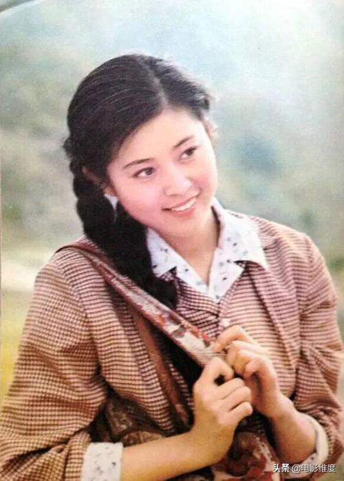 倪萍简历及个人资料简介60岁倪萍感情坎坷