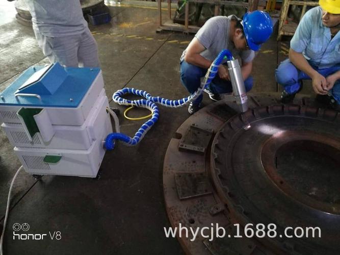 友成激光供应激光除锈机,手持式除锈机